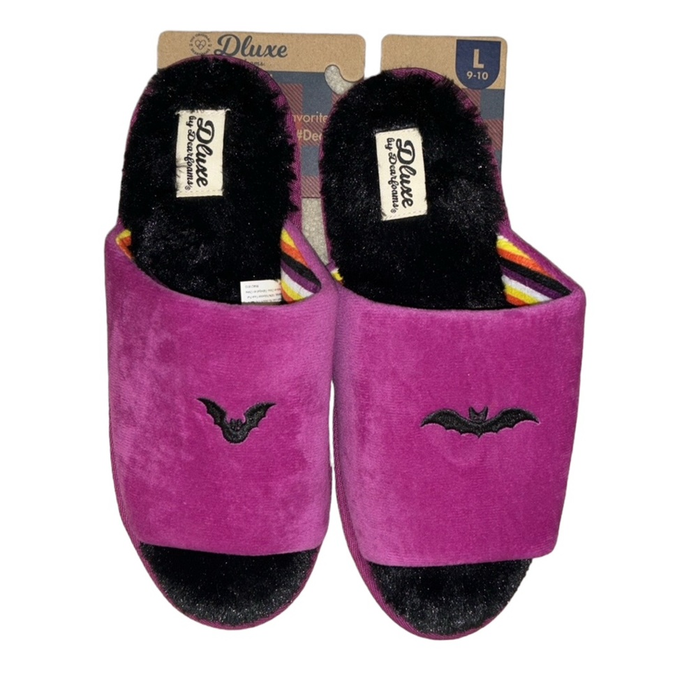 NEW Dear Foams Dluxe bat slippers